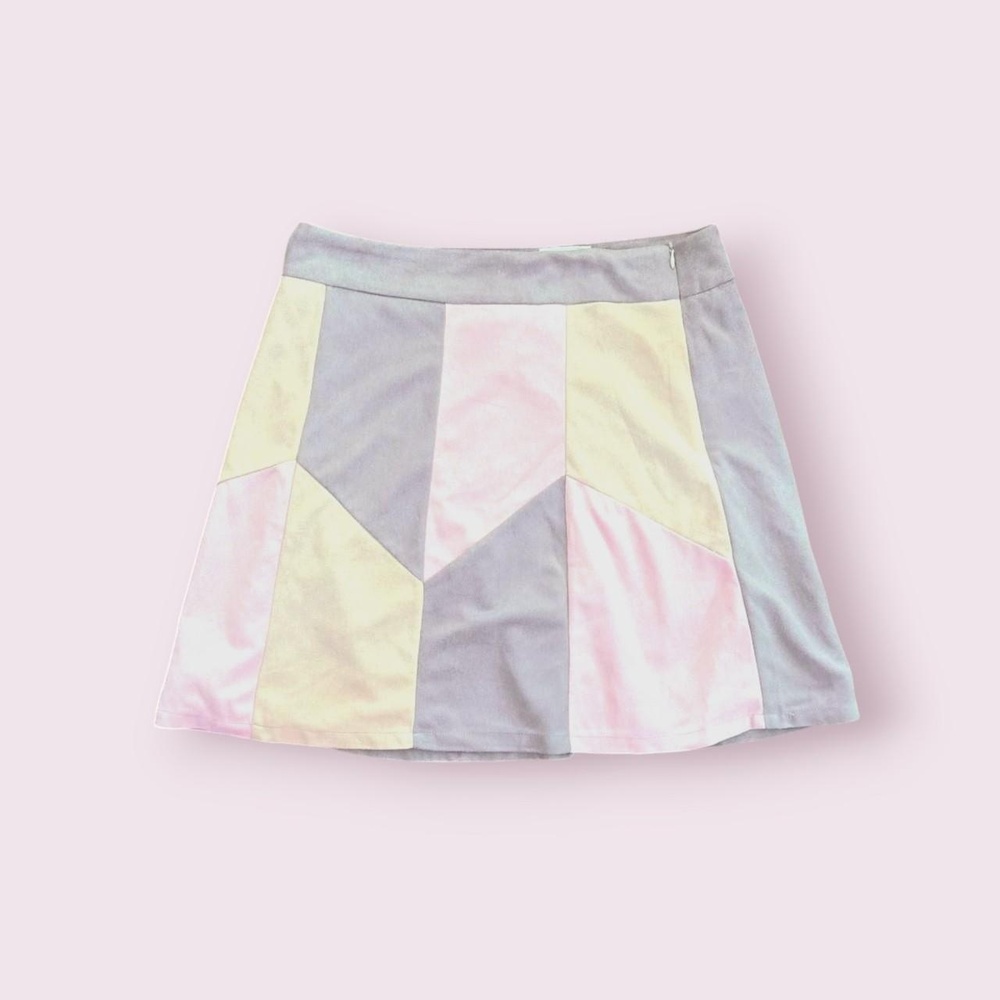 geometric seude skirt, 60s mod twee revival style in soft pink and earth tones w